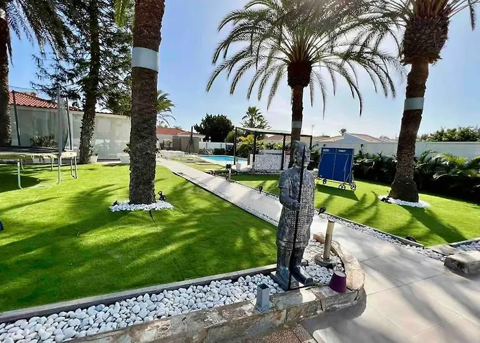 Magnifica En El Corazon De فيلة